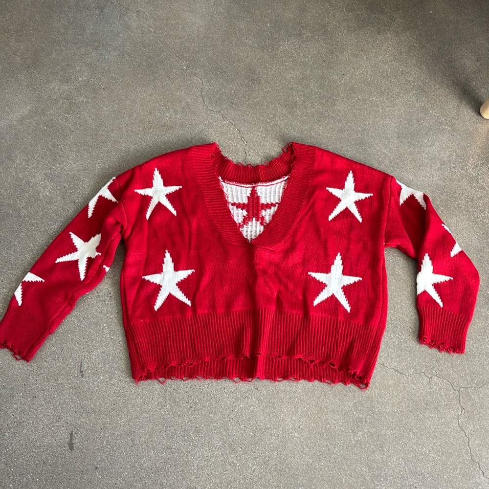 Romwe red trim, cropped, red and white star pattern sweater one size